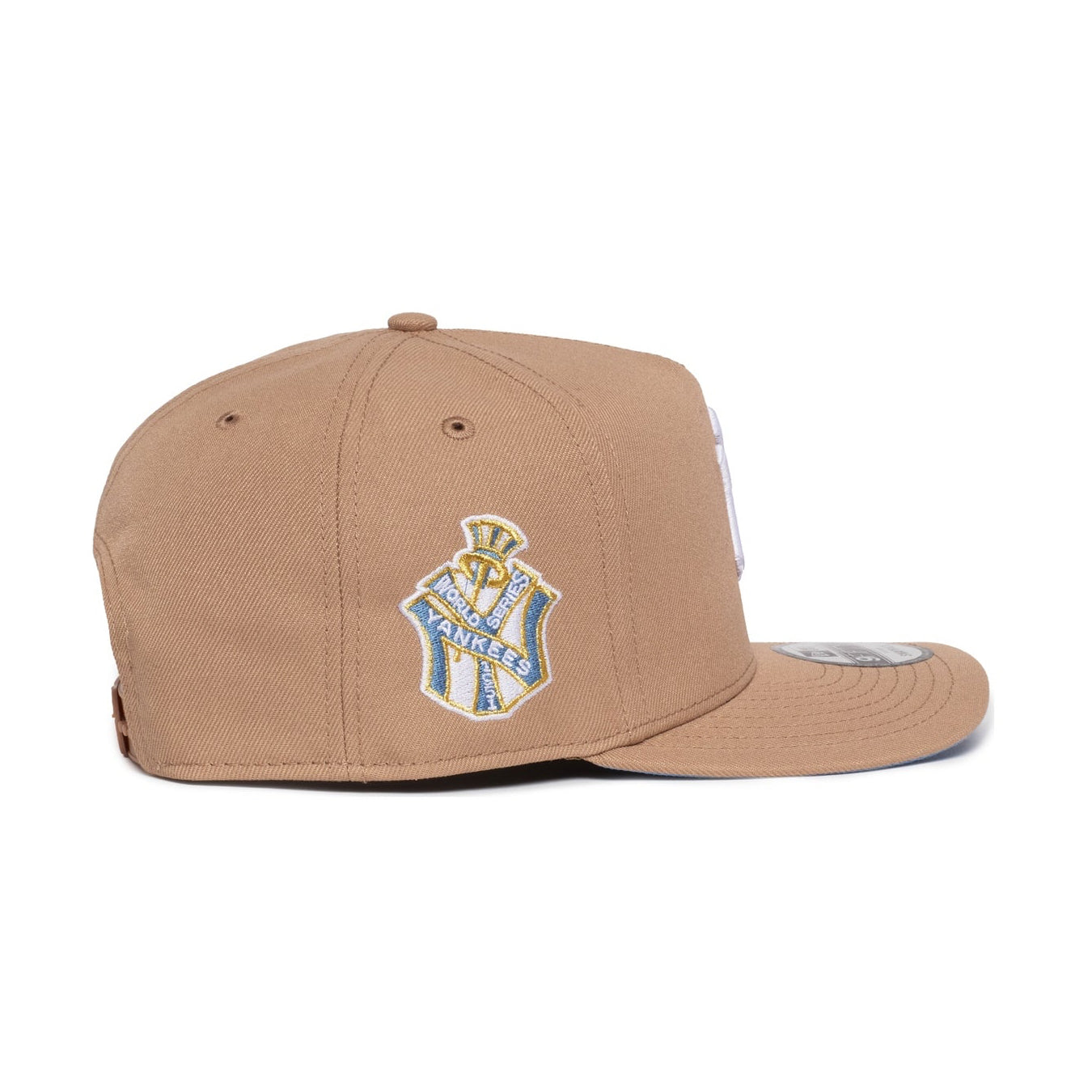 New York Yankees Camel Sky Heart 950 AFrame Snap Back