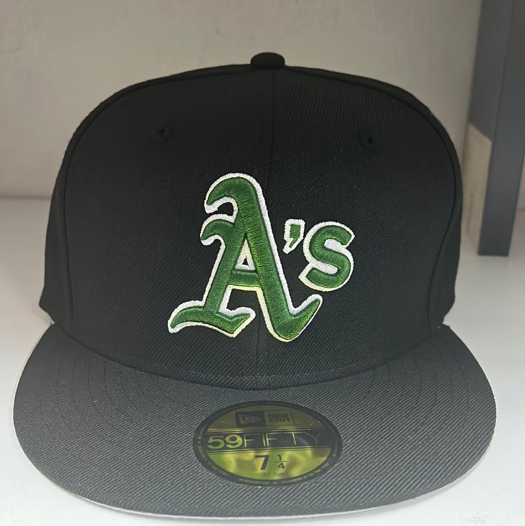 Oakland Athletics All Black No Patch Grey uv