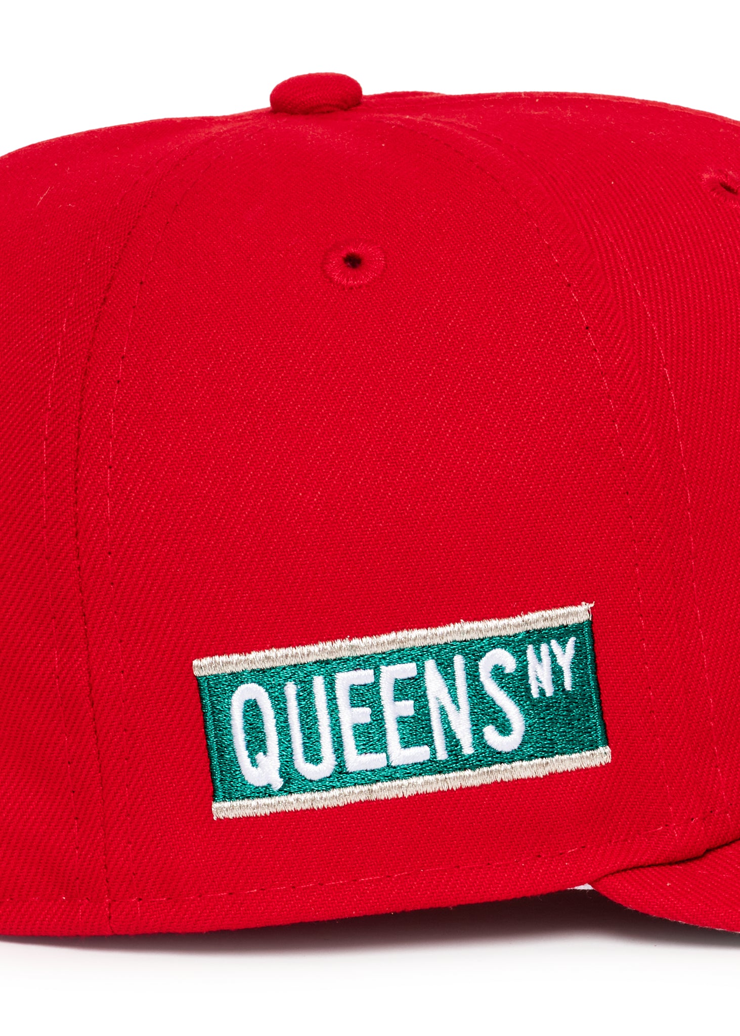 QUEENS New York Red 5950 Fitted