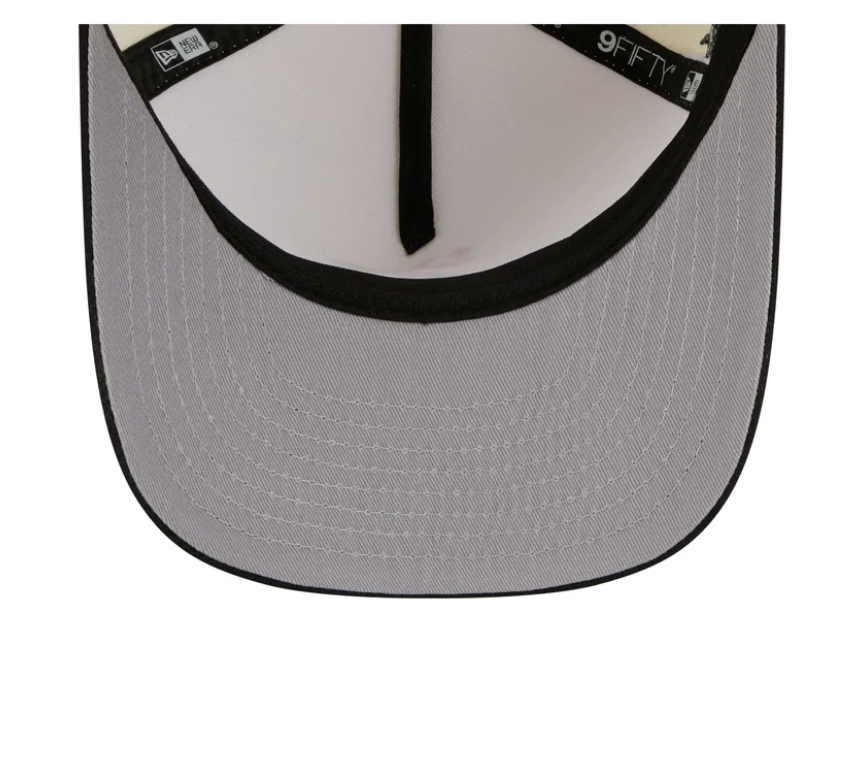 Milwaukee Bucks HWC Chrome White 9FIFTY A-Frame Snapback